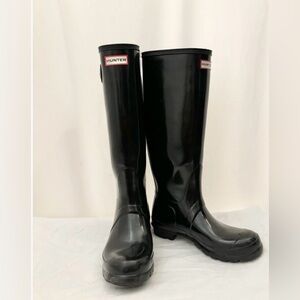 Hunter Glossy Black Tall Boots size 8